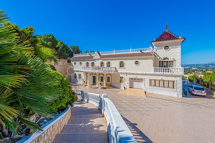 Exceptional luxury property in Altea Spain for sale.