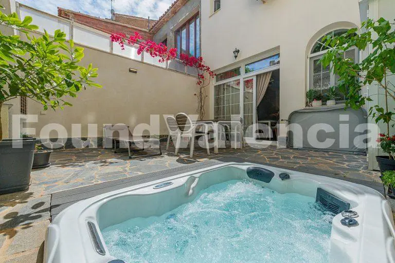 Detached house for sale in Valencia Ruzafa area