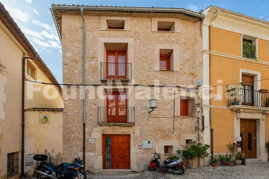 Charming 19th Century Rural House in the Medieval Quarter of Bocairent