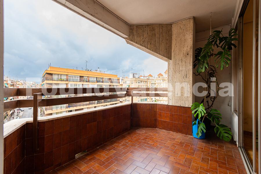 Renovation project with great potential in Valencia