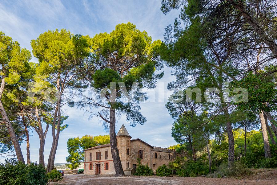 19th Century Country House with Noble Charm in Alicante