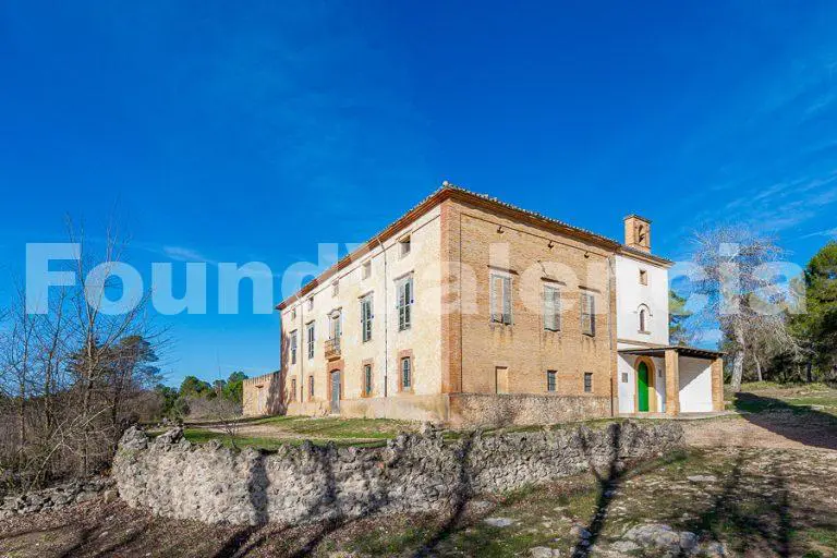 Rustic farmhouse in Bocairent Valencia for sale