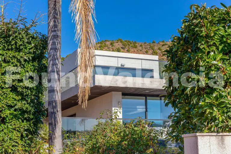 Luxurious Mediterranean Living in Los Monasterios, Puzol