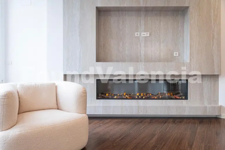 Timeless Elegance with Signature Design in the Heart of Plaza Cánovas
