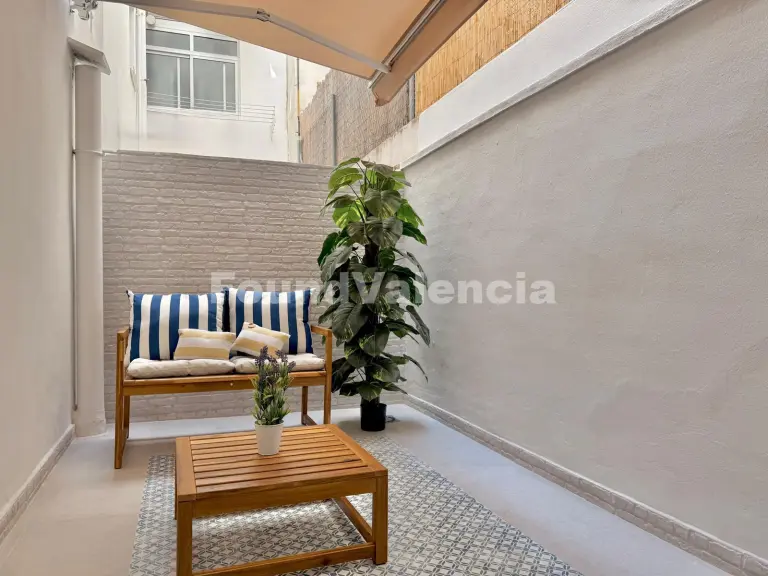 Modern 2-Bedroom Apartment Ready to Move In