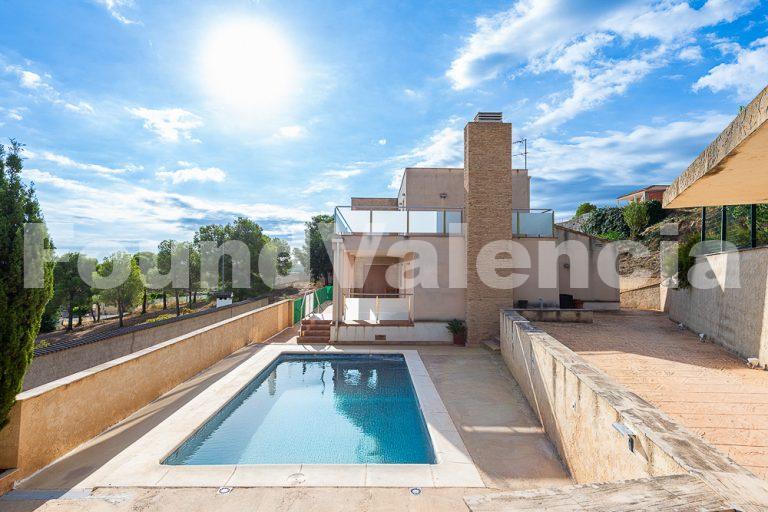 Modern country home in Balcon de Montroy Valencia 1 Modern country home in Balcon de Montroy Valencia