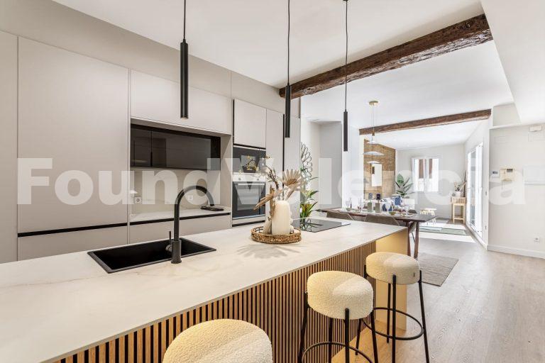 Spectacular penthouse with terrace next to Valencia’s Town Hall Square 4 Spectacular penthouse with terrace next to Valencia’s Town Hall Square