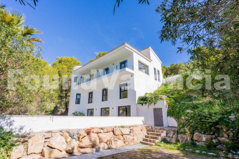Luxury Villa in Altea la Vella with Panoramic Views and Exceptional Comfort 6 Luxury Villa in Altea la Vella with Panoramic Views and Exceptional Comfort