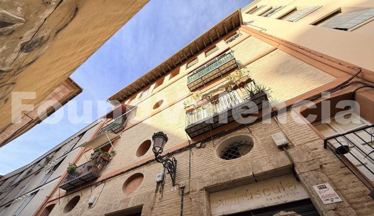 Historic charm and modern comfort in the heart of Velluters 3 Historic charm and modern comfort in the heart of Velluters