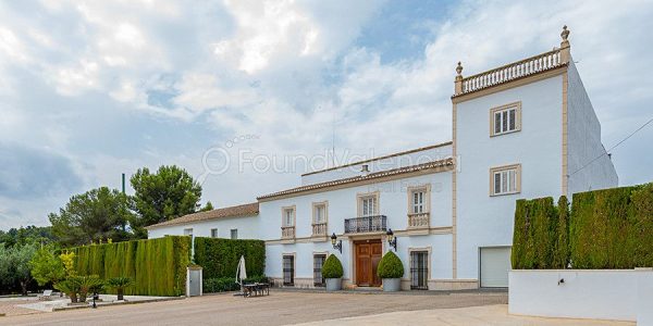 352155-masias-en-venta-en-valencia-espana-2-of-27