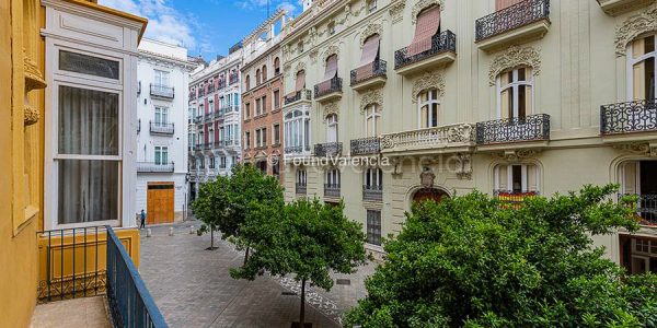 356841-buildings-for-sale-in-valencia-city-spain-11-of-26