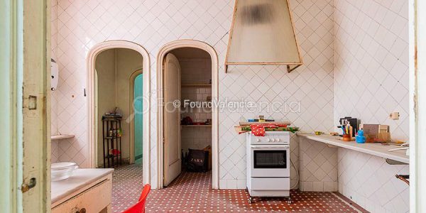356845-buildings-for-sale-in-valencia-city-spain-15-of-26