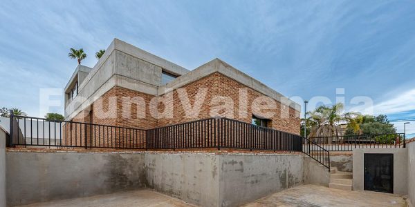 Found Valencia Property Spain (1 of 31)