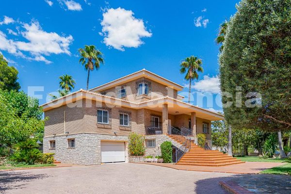 The perfect property close to La Eliana Valencia
