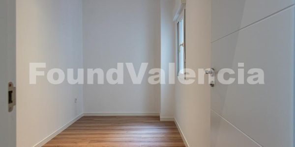 Found Valencia Property Spain (11 of 21)