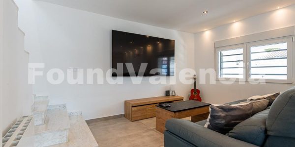 Found Valencia Property Spain (11 of 25)