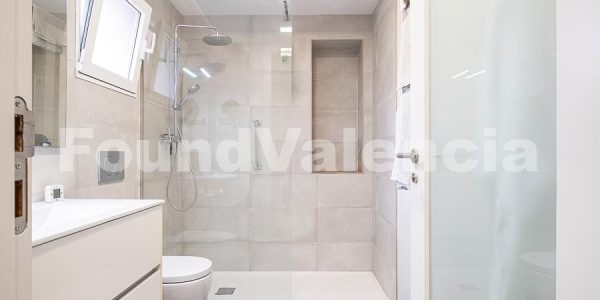 Found Valencia Property Spain (12 of 32)