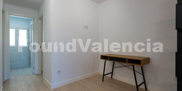 Found Valencia Property Spain (13 of 21)
