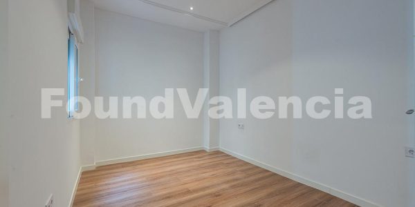 Found Valencia Property Spain (15 of 21)