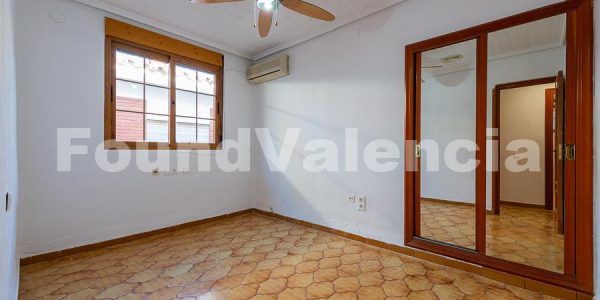 Found Valencia Property Spain (16 of 23)