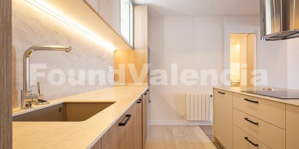 Found Valencia Property Spain (16 of 24)