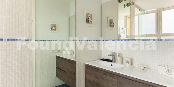 Found Valencia Property Spain (17 of 25)