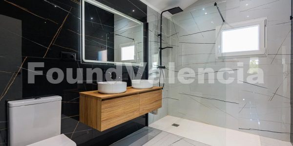 Found Valencia Property Spain (17 of 25)