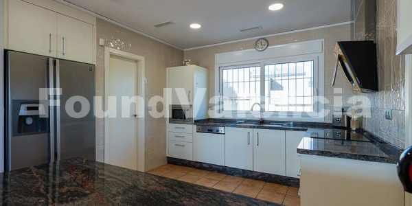 Found Valencia Property Spain (17 of 26)