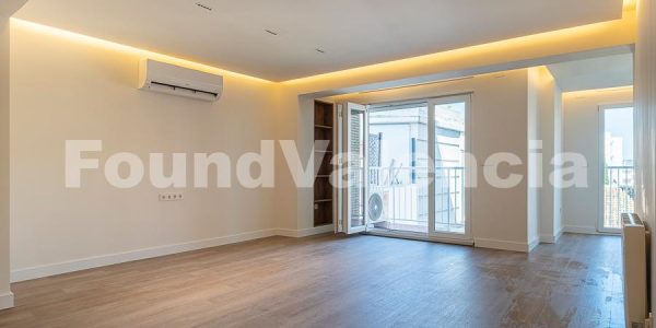 Found Valencia Property Spain (18 of 24)