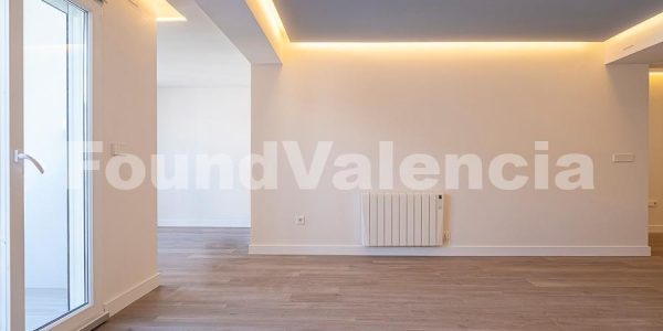 Found Valencia Property Spain (20 of 24)