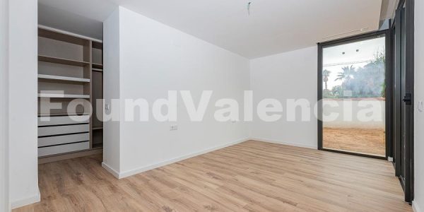 Found Valencia Property Spain (20 of 31)