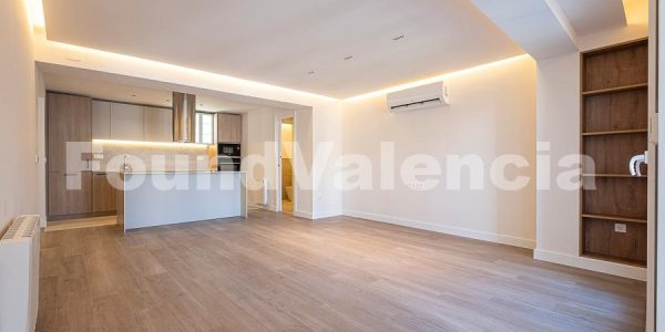 Found Valencia Property Spain (22 of 24)