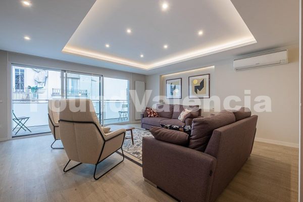 Exquisite Renovated Home in the Heart of Historic Valencia