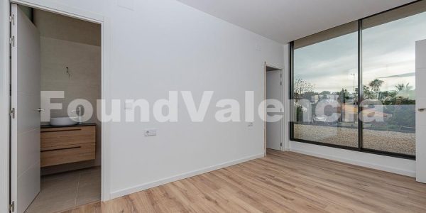 Found Valencia Property Spain (28 of 31)