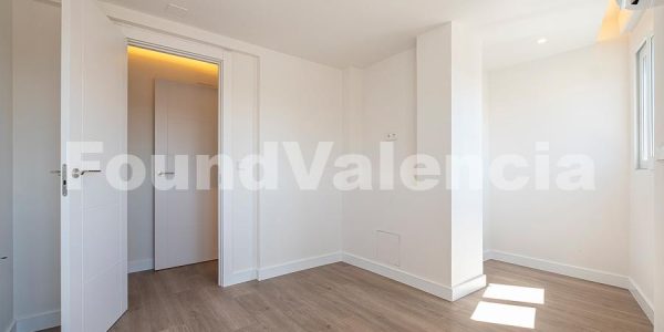 Found Valencia Property Spain (3 of 24)