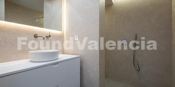 Found Valencia Property Spain (8 of 24)