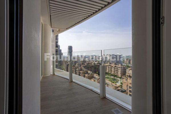 Elegant Apartment in One of Valencia’s Iconic Buildings