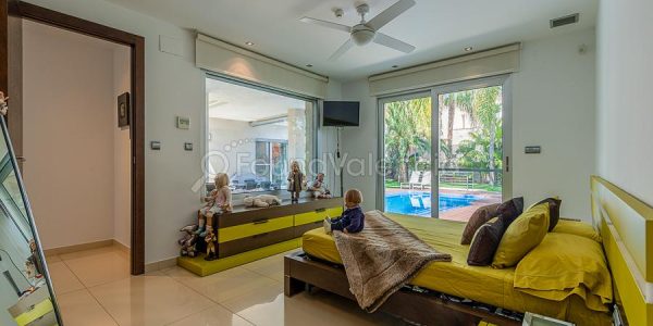 Luxury villa for sale in eliana (18 of 39)
