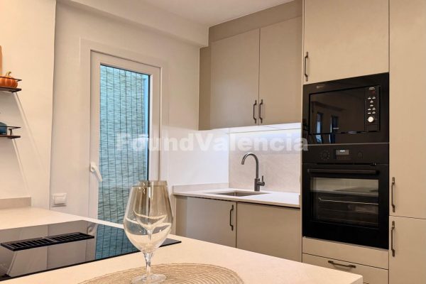 Modern 2-Bedroom Apartment Ready to Move In
